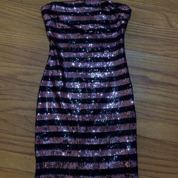 Forever 21 Dresses & Skirts - Forever 21 pink/black cocktail dress